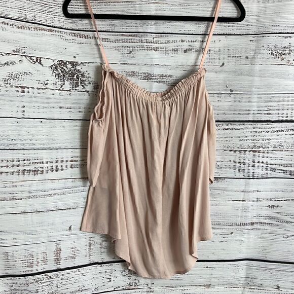BLQ BASIQ  Top Womens Size 0 off shoulder Boho in Pale Blush pink Relaxed Urban - Picture 4 of 8
